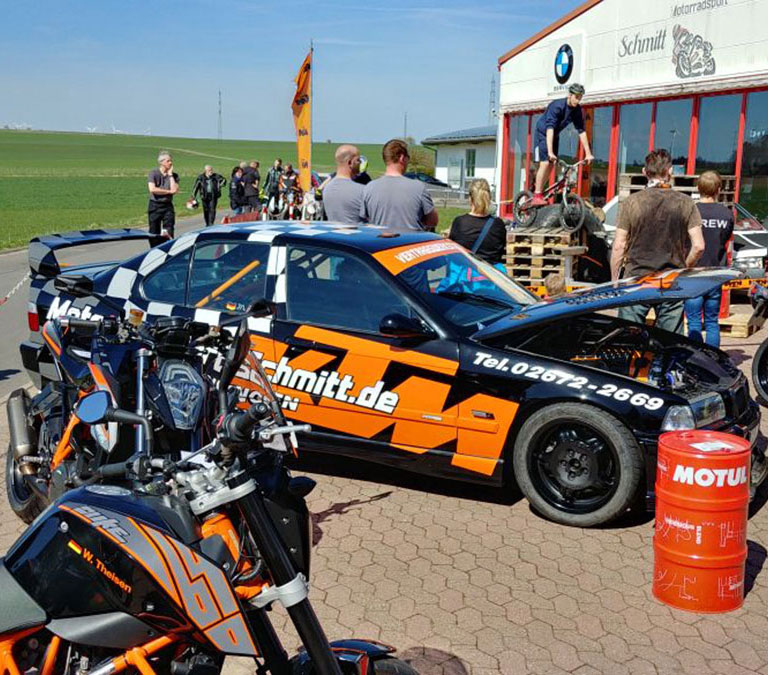 KTM Vertragshändler Motorradsport Schmitt ♥ Impressionen ♥ Land & Leute ♥ Kundinnen & Kunden ♥ Bikes & Events